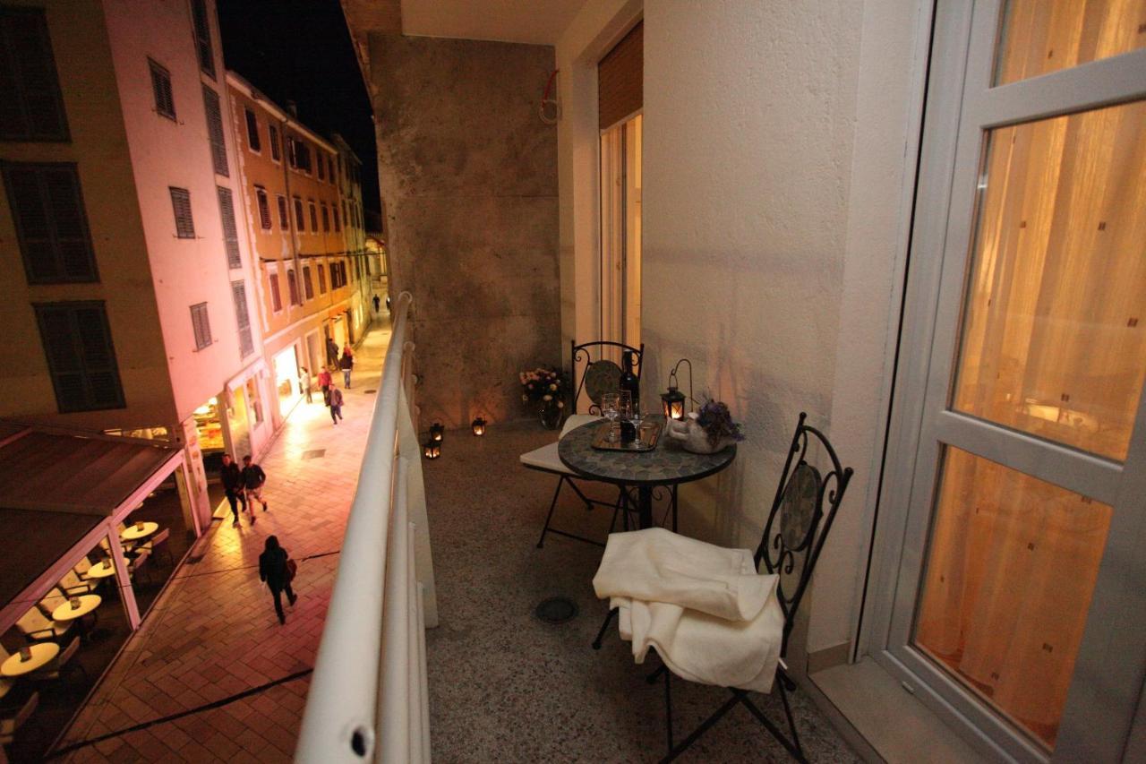 Vincent Apt. In Old Town Centre Zadar Zimmer foto