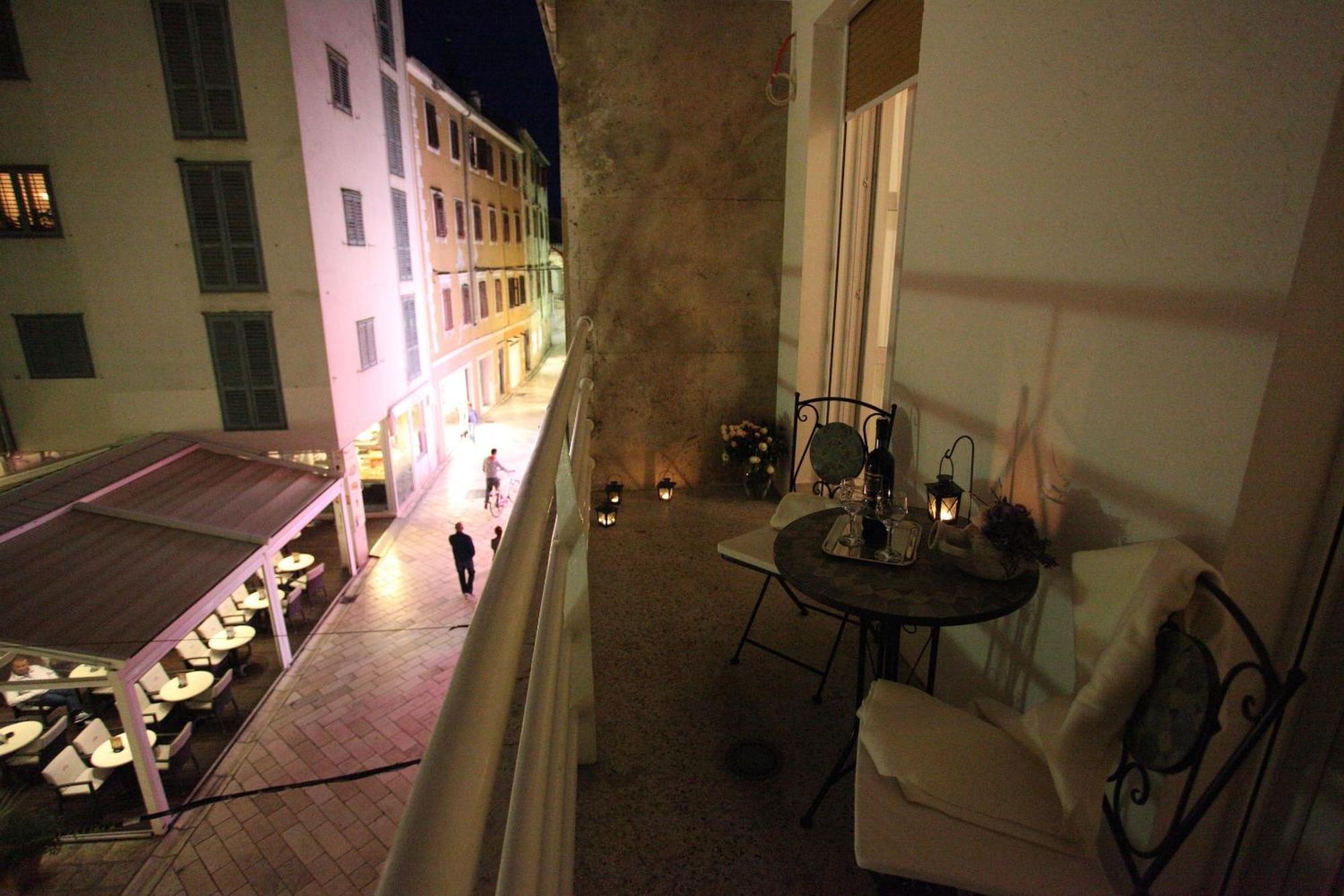 Vincent Apt. In Old Town Centre Zadar Zimmer foto